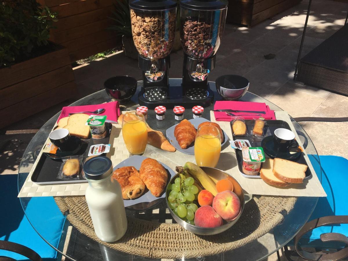 Désir'ôôm Bed & Breakfast Cabannes Ngoại thất bức ảnh